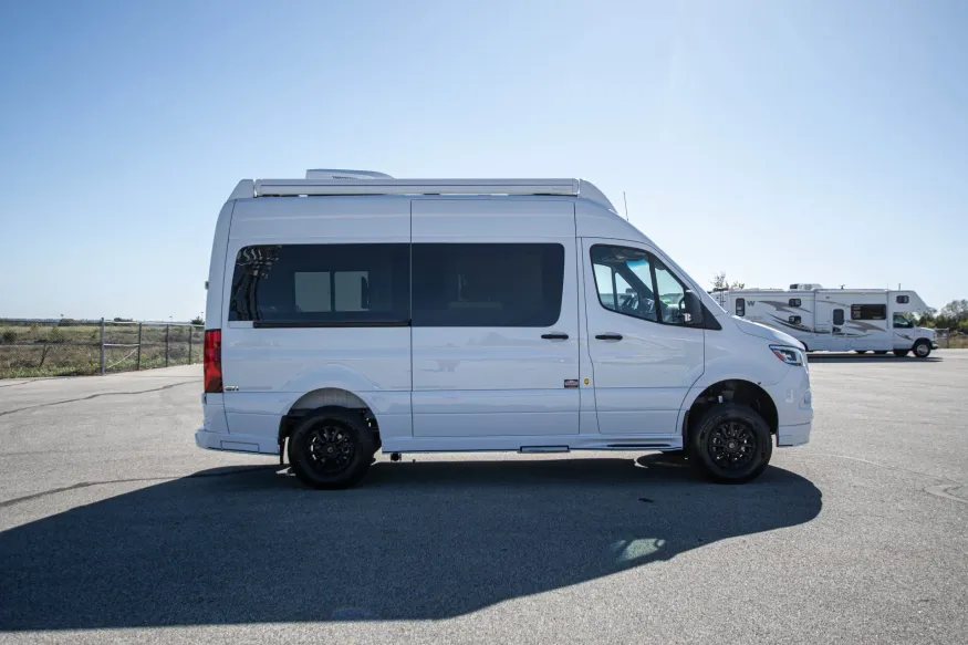 2025 Tiffin GT1 19 AG | Photo 3 of 21