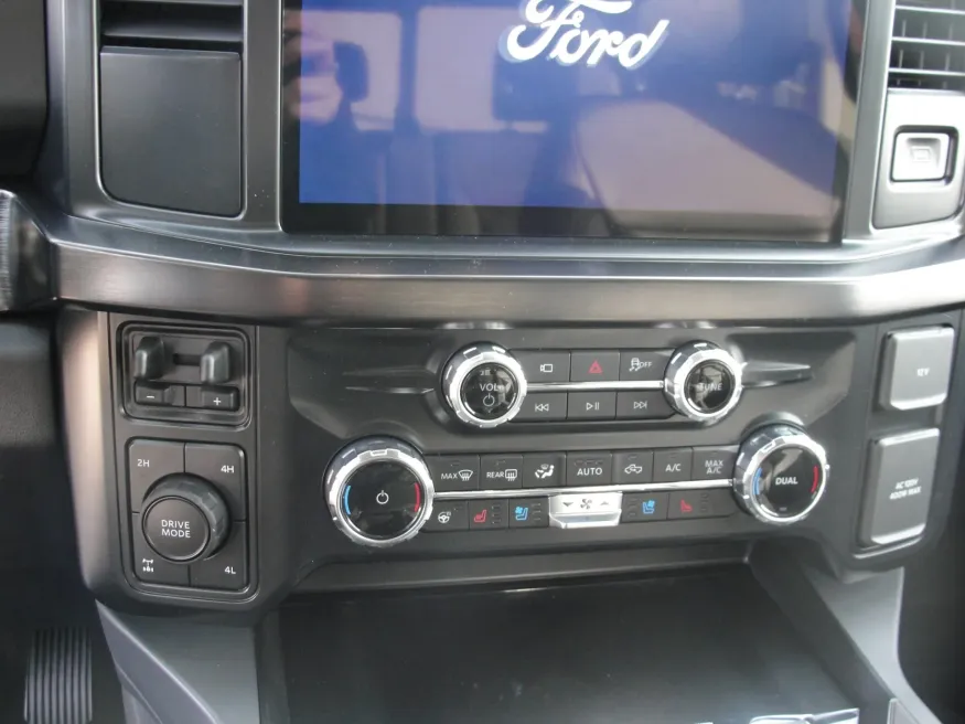 2026 Ford F250 | Photo 10 of 16