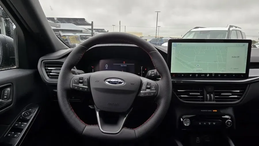 2026 Ford Escape | Photo 15 of 30