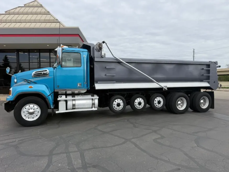 2019 Western Star 4700SF | Photo 1 of 14