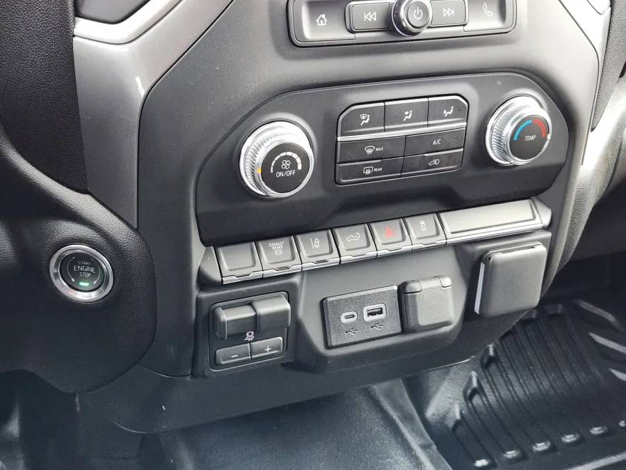 2026 GMC Sierra 2500HD Pro | Photo 13 of 23