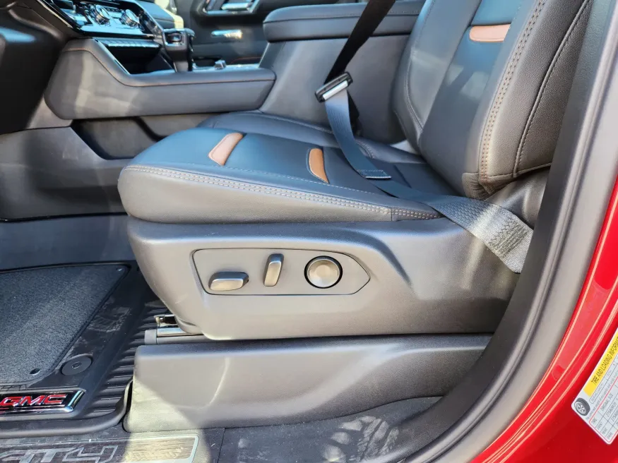 2026 GMC Sierra 1500 AT4 | Photo 9 of 31