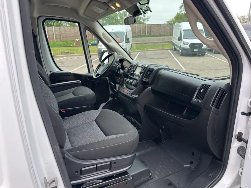 2021 RAM ProMaster 2500 High Roof | Photo 18 of 20