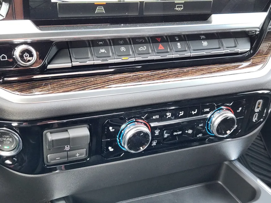 2026 GMC Sierra 1500 Elevation | Photo 13 of 23