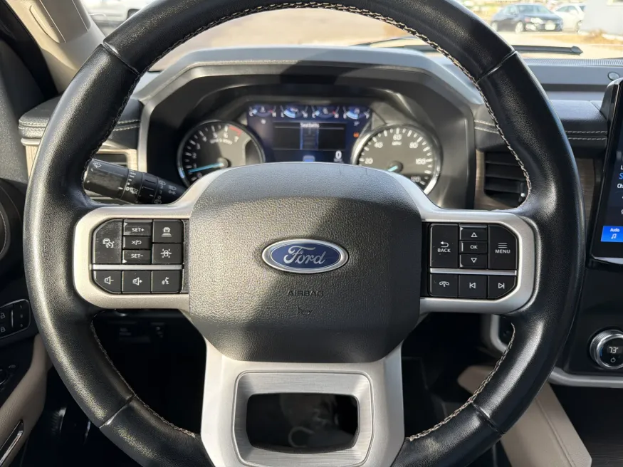 2022 Ford Expedition Limited | Photo 22 of 26