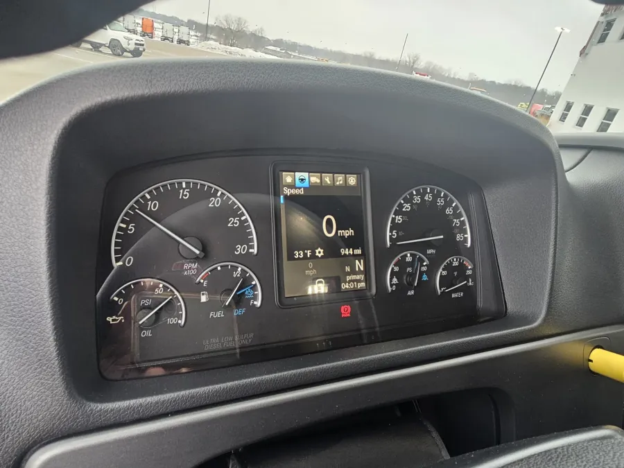 2026 Freightliner M2 106 | Photo 10 of 11