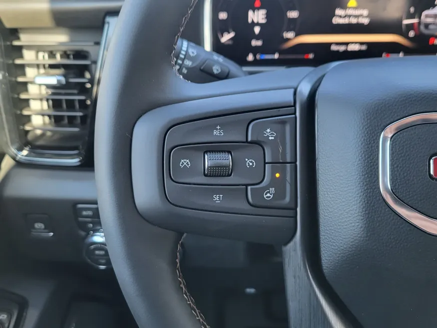 2026 GMC Sierra 2500HD AT4 | Photo 25 of 31