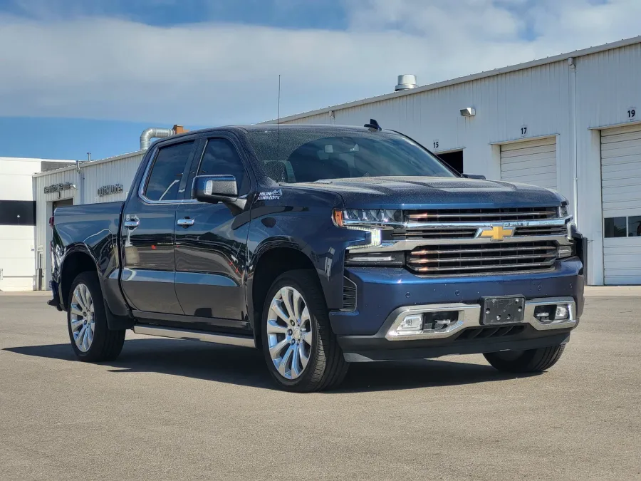 2022 Chevrolet Silverado 1500 LTD | Photo 2 of 25