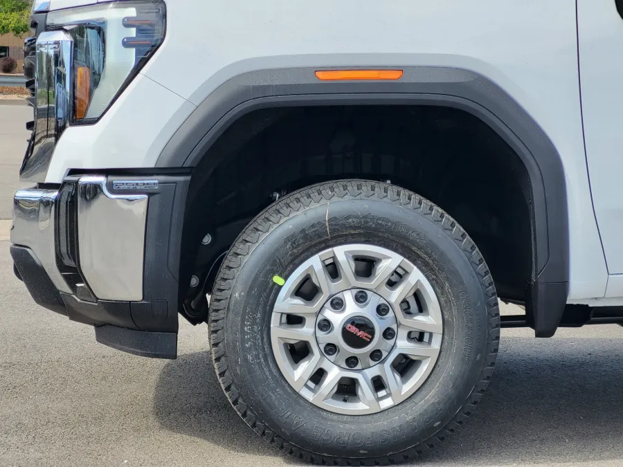2026 GMC Sierra 2500HD Pro | Photo 8 of 24