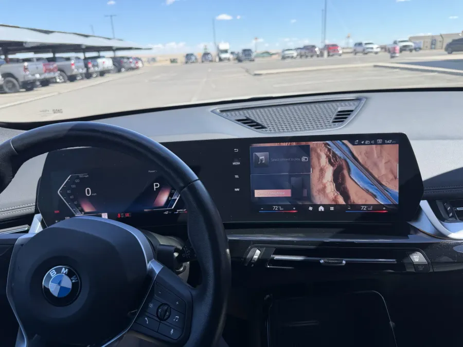 2025 BMW X1 xDrive28i | Photo 18 of 21