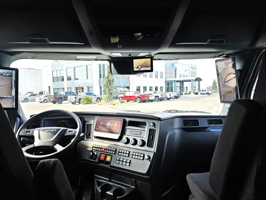 2026 Freightliner PJ126SLP | Photo 19 of 45