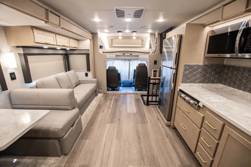 2026 Renegade Valencia 39BB | Photo 9 of 22