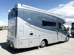 2026 Newmar Freedom Aire 2515 | Thumbnail Photo 17 of 23