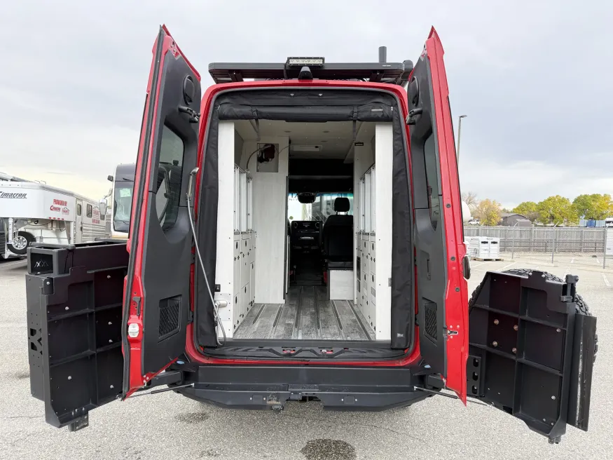 2022 Antero Adventure Van Longs Peak | Photo 12 of 19