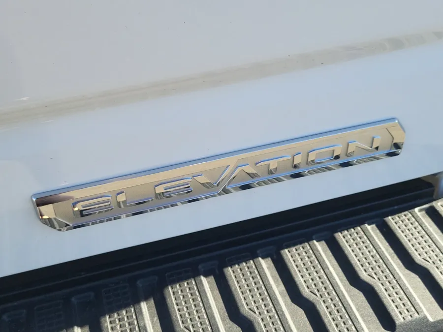 2026 GMC Sierra 1500 Elevation | Photo 7 of 22