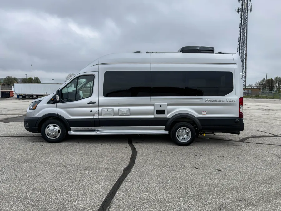 2026 Pleasure-way Ontour 2.2 AWD | Photo 1 of 21