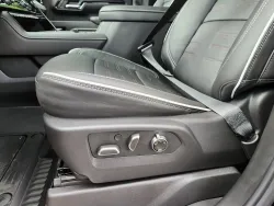 2025 GMC Sierra 2500HD AT4X | Thumbnail Photo 9 of 31