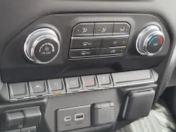 2026 GMC Sierra 1500 Pro | Thumbnail Photo 16 of 24