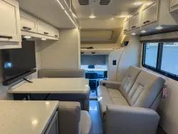 2026 Renegade Veracruz 32VDS | Thumbnail Photo 11 of 34