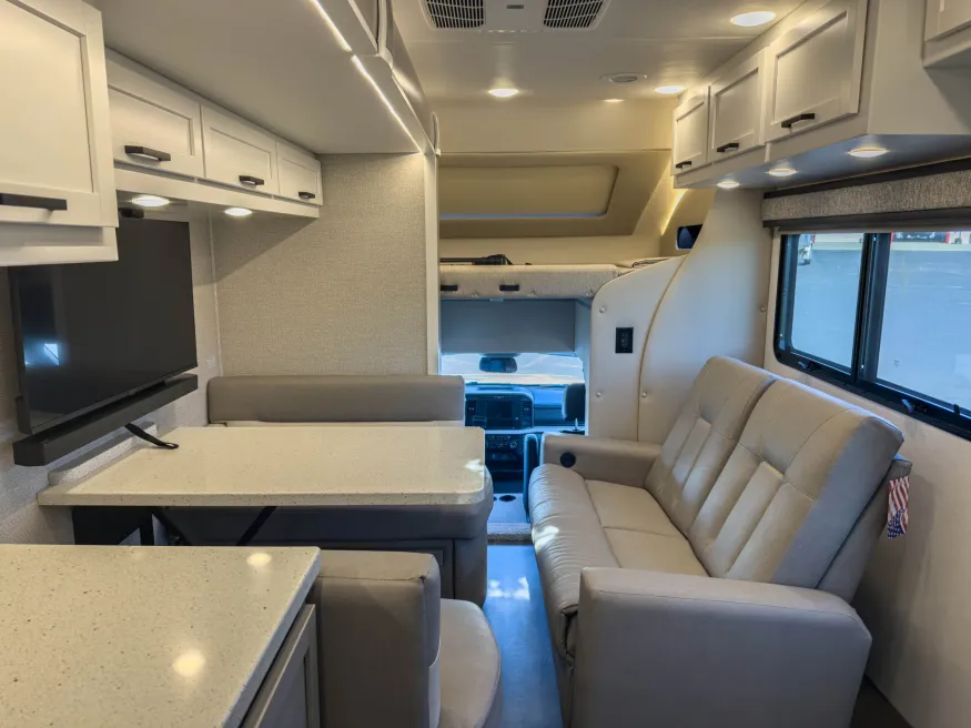 2026 Renegade Veracruz 32VDS | Photo 11 of 34