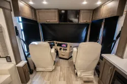 2026 Newmar Northern Star 3709 | Thumbnail Photo 14 of 27