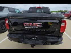 2025 GMC Canyon 4WD Denali | Thumbnail Photo 2 of 4