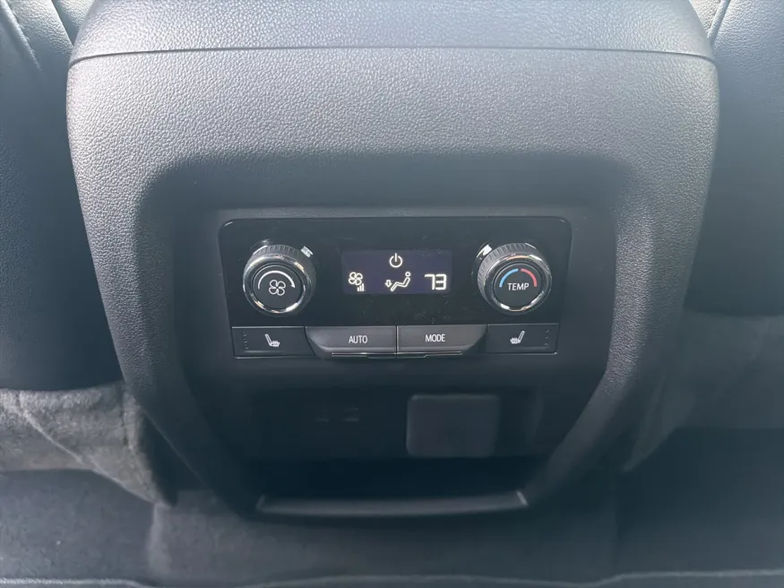 2026 Chevrolet Traverse AWD RS | Photo 13 of 23