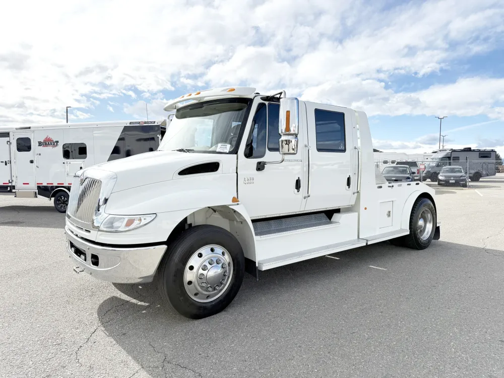 2006 International 4400 2L Hauler