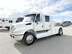 2006 International 4400 2L Hauler | Thumbnail Photo 1 of 19