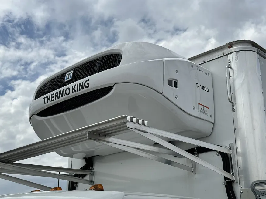 2025 Freightliner M2 106 | Photo 14 of 18