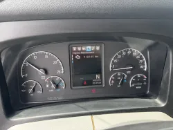 2020 Freightliner Cascadia 126 | Thumbnail Photo 12 of 15