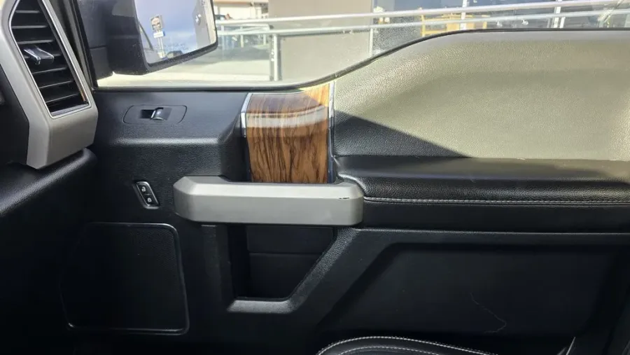 2019 Ford F-150 | Photo 26 of 29