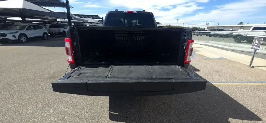 2021 Ford F-150 | Photo 9 of 32