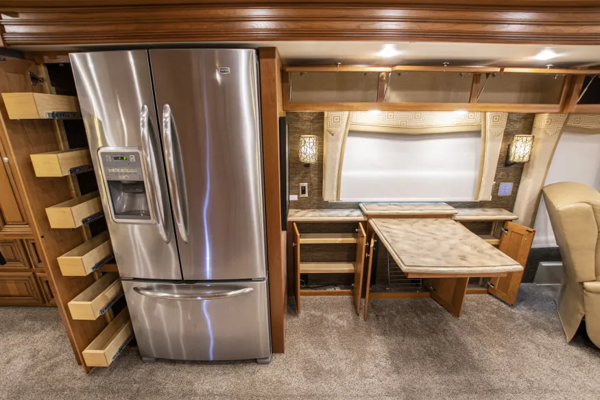 2015 Newmar Dutch Star 4018 | Photo 17 of 32