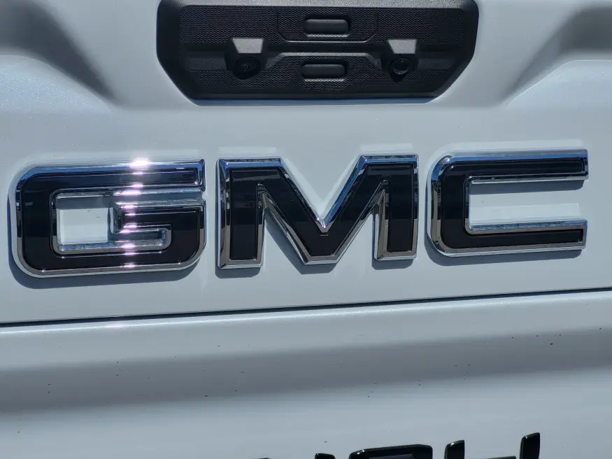 2026 GMC Sierra 2500HD Denali Ultimate | Photo 10 of 25