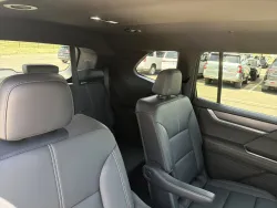2024 GMC Acadia AWD Elevation | Thumbnail Photo 11 of 25