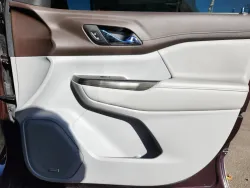 2021 GMC Acadia SLT | Thumbnail Photo 16 of 29