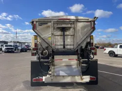 2017 Mack GU432 | Thumbnail Photo 6 of 15