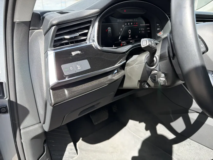 2024 Audi Q7 Premium Plus | Photo 15 of 24