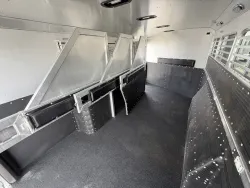 2023 Platinum Coach 4HBP | Thumbnail Photo 11 of 16