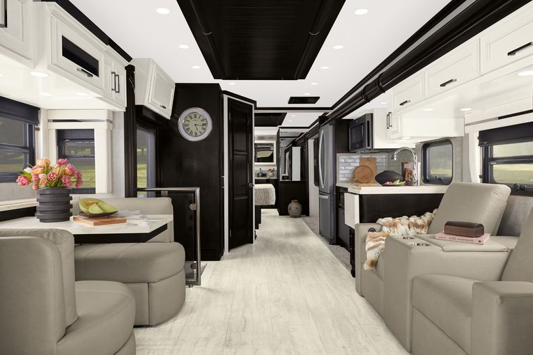 2025 Newmar Super Star