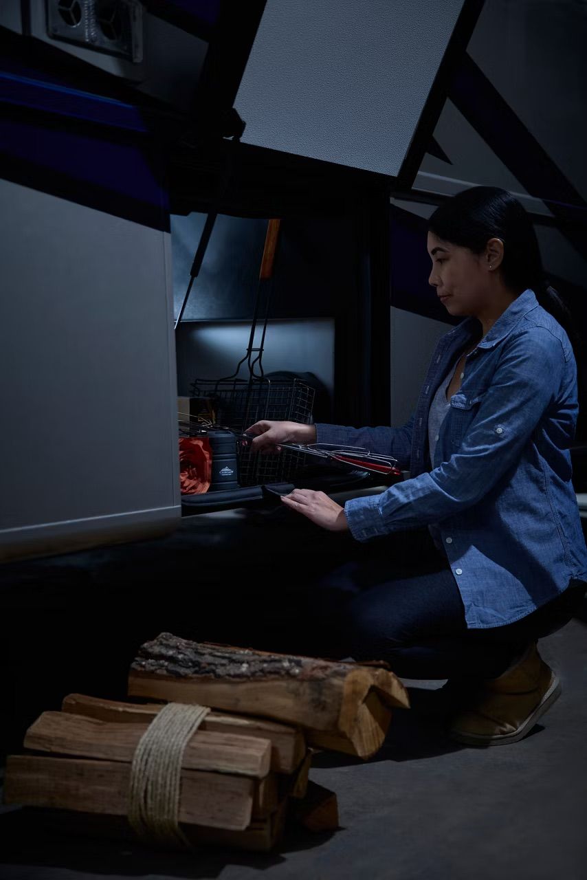 Exterior storage of the Bay Star Sport