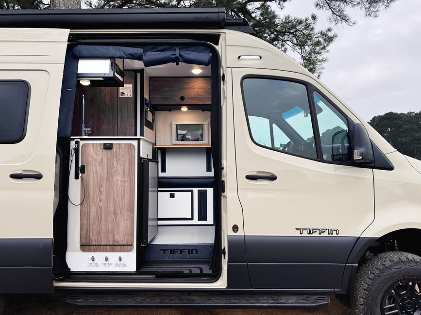 An exterior view of the Tiffin GH1