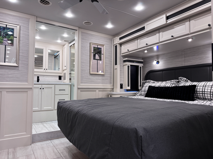 Bedroom in the Tiffin Allegro RED