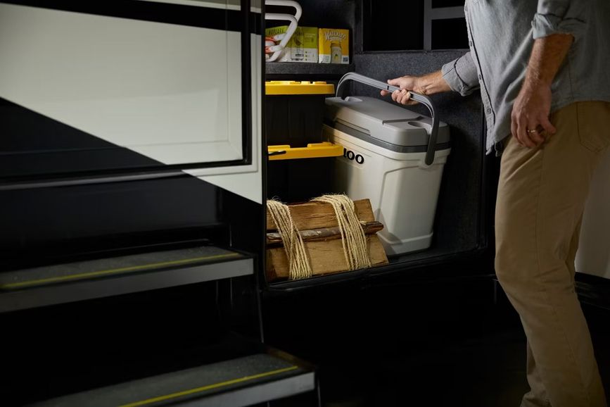 2027 Grand Star external storage