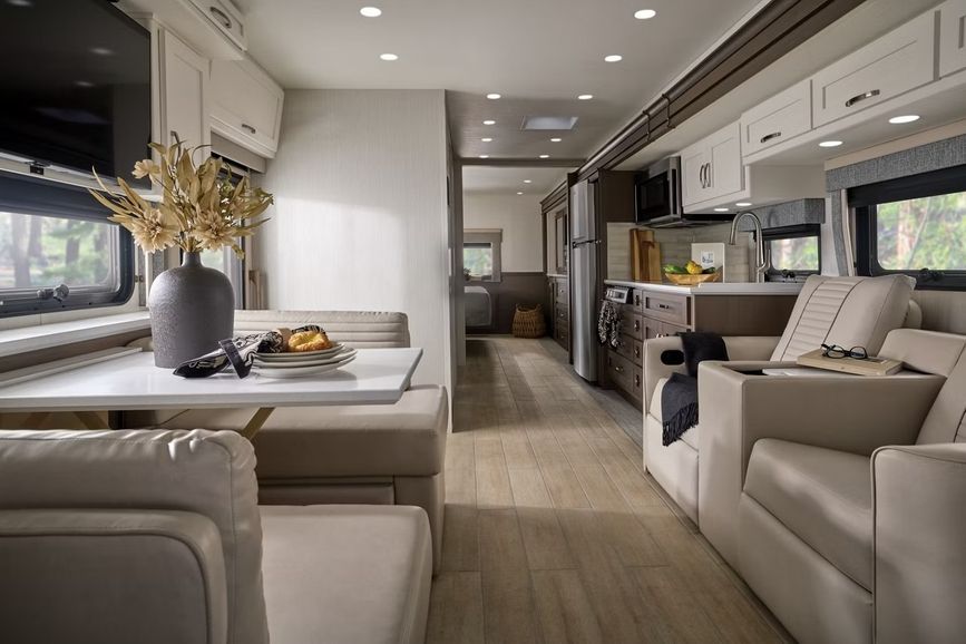 2027 Grand Star living space