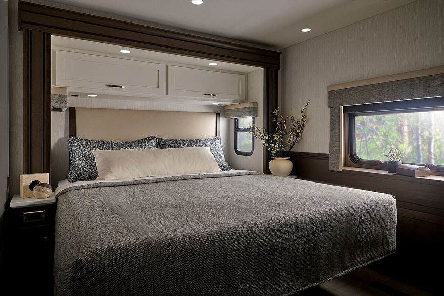 2027 Grand Star bedroom
