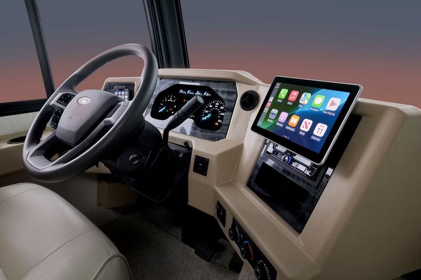 2027 Newmar Bay Star Sport cockpit