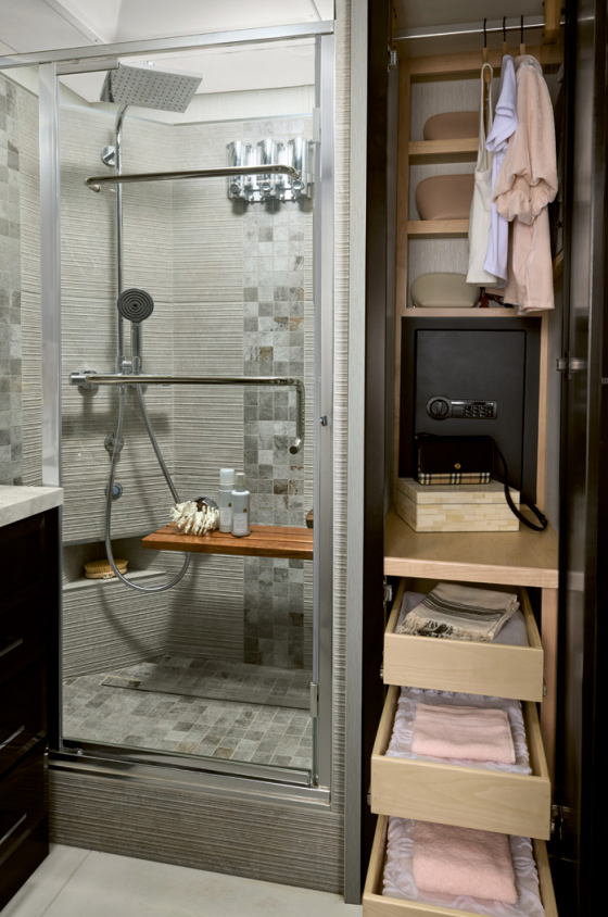 The Supreme Aire&#039;s bathroom