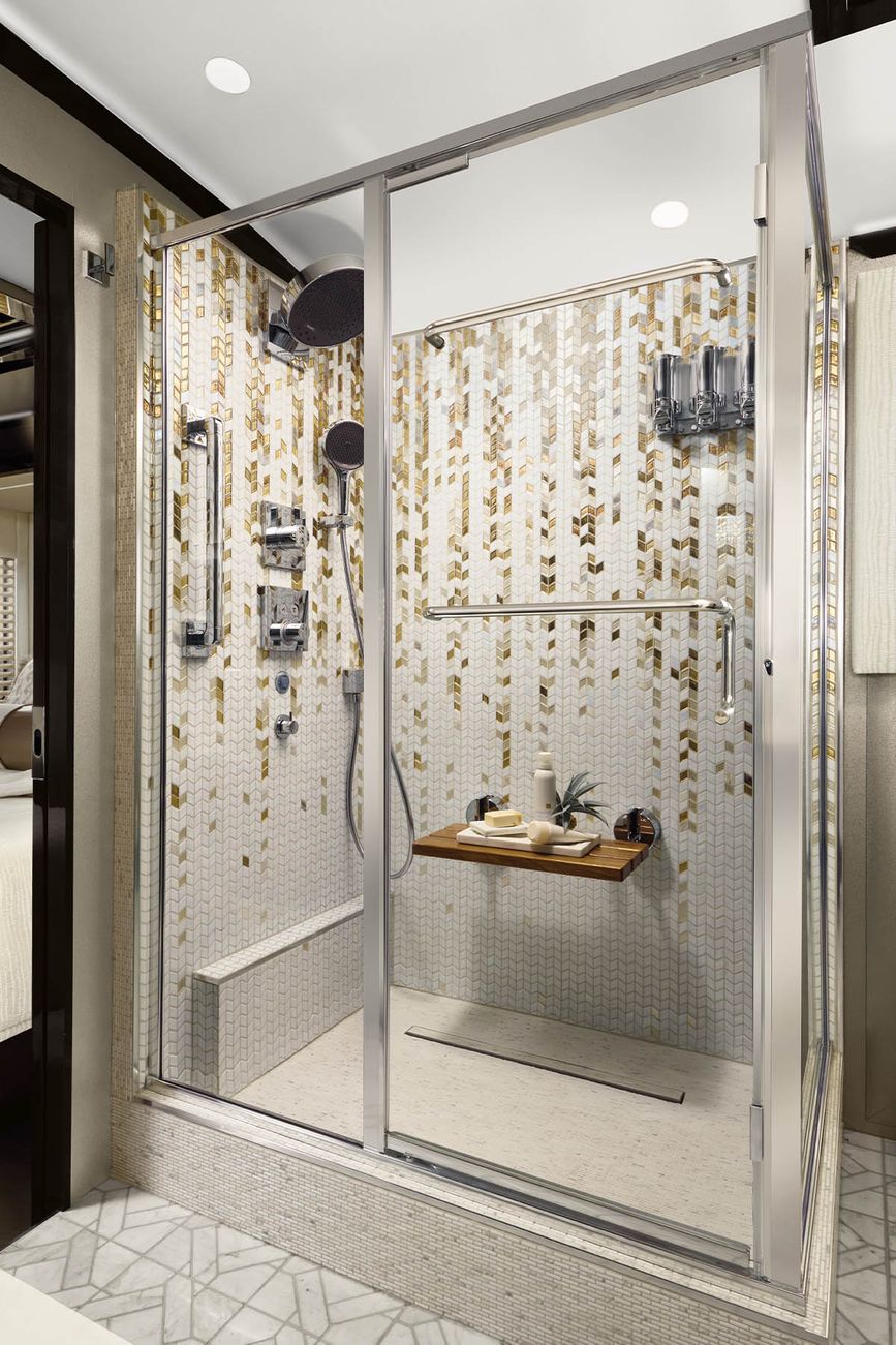 Bathroom of the 2025 Newmar King Aire